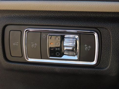 Certified 2026 Lincoln Corsair Premiere FWD image 23