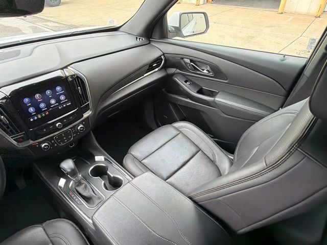 Used 2023 Chevrolet Traverse High Country AWD/4WD image 19
