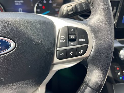 Used 2023 Ford Explorer Limited w/ Equipment Group 301A AWD/4WD image 36