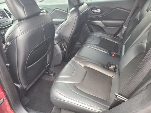 Used 2020 Jeep Cherokee Latitude Plus w/ Cold Weather Group AWD/4WD image 20