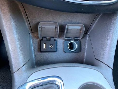 Used 2017 Chevrolet Cruze LS image 31