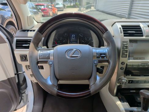 Used 2019 Lexus GX 460 Premium AWD/4WD image 18