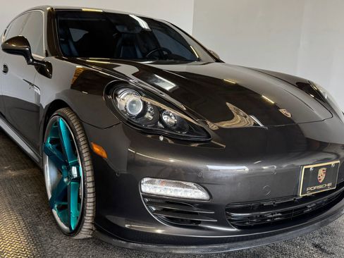 Used 2013 Porsche Panamera S image 2
