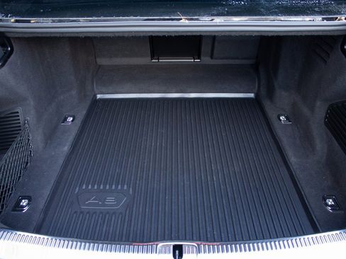 Used 2021 Audi A8 L 3.0T w/ Executive Plus Package image 23