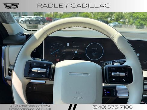 Used 2025 Hyundai Santa Fe Calligraphy AWD/4WD image 5