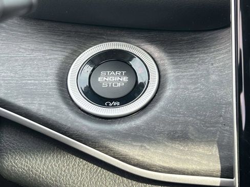 Used 2023 Jeep Grand Cherokee 30th Anniversary AWD/4WD image 27