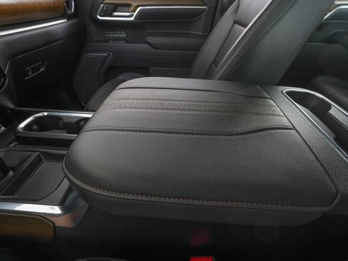 Used 2026 Chevrolet Silverado 1500 High Country w/ High Country Premium Package RWD image 28