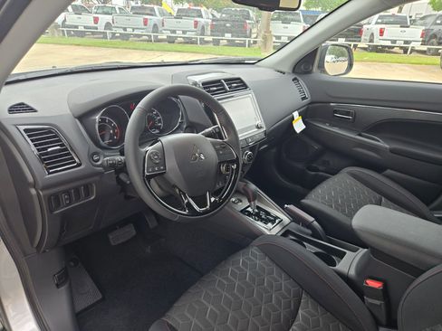 New 2026 Mitsubishi Outlander Sport LE AWD/4WD image 11