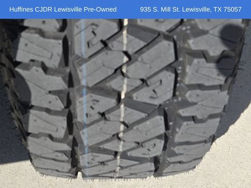 Used 2021 Chevrolet Silverado 1500 LT Trail Boss w/ Bed Protection Package AWD/4WD image 16