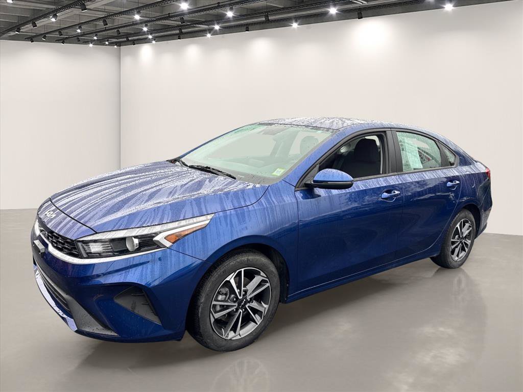 Certified 2024 Kia Forte LXS w/ LXS Technology Package FWD image 4