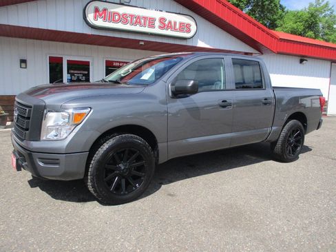 Used 2023 Nissan Titan S AWD/4WD image 1
