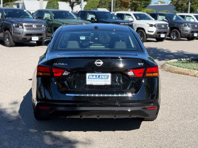 Certified 2023 Nissan Altima 2.5 SV FWD image 6