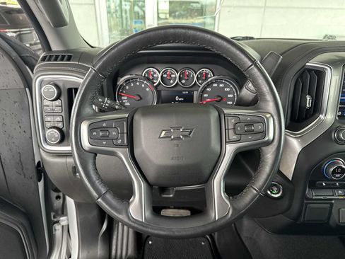 Certified 2022 Chevrolet Silverado 1500 RST w/ Redline Edition AWD/4WD image 11