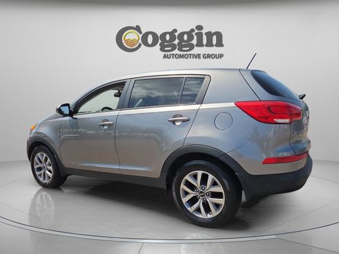 Used 2016 Kia Sportage LX FWD image 3