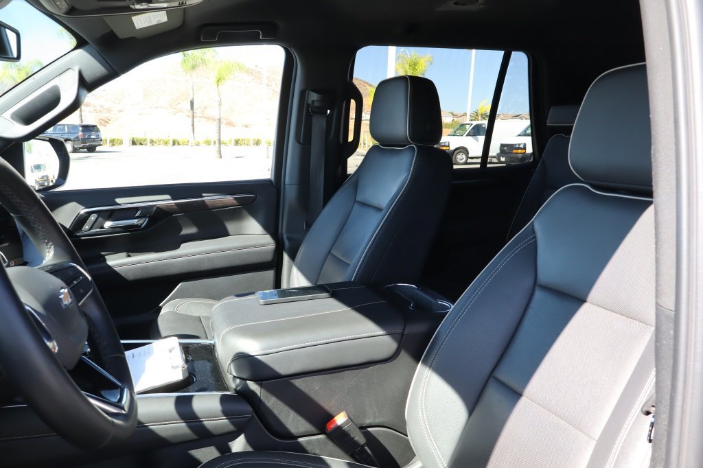 Used 2025 Chevrolet Tahoe Premier RWD image 22