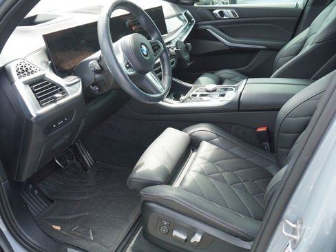 Used 2025 BMW X5 sDrive40i w/ M Sport Package RWD image 9