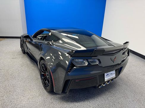 Used 2019 Chevrolet Corvette Z06 RWD image 33