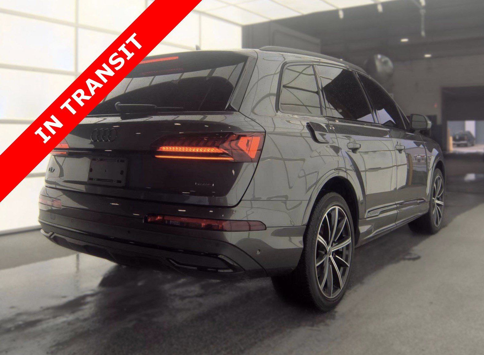 Used 2022 Audi Q7 3.0T Premium Plus w/ Premium Plus Package AWD/4WD image 4