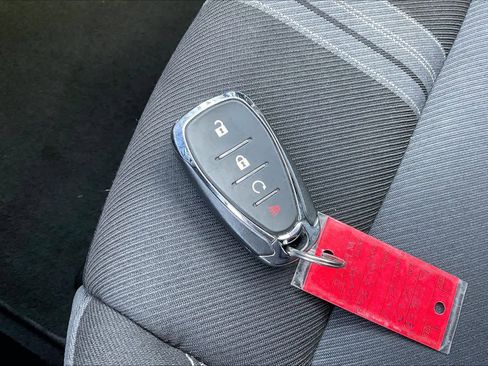 Used 2023 Chevrolet Blazer LT image 15