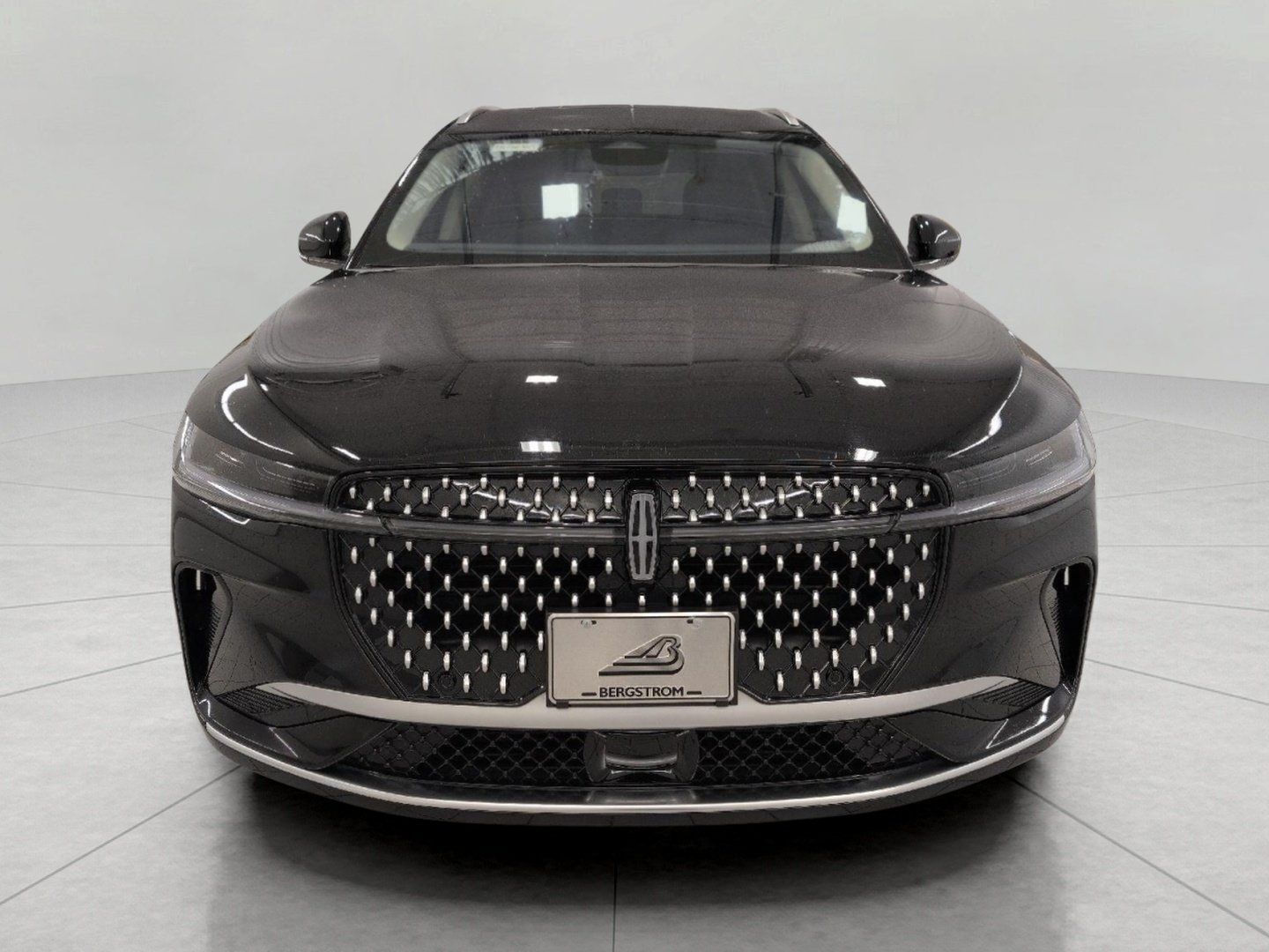 Used 2025 Lincoln Nautilus Reserve AWD/4WD image 15