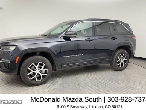Used 2024 Jeep Grand Cherokee Limited AWD/4WD image 6