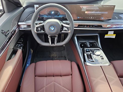 New 2026 BMW i7 eDrive50 w/ M Sport Package image 10