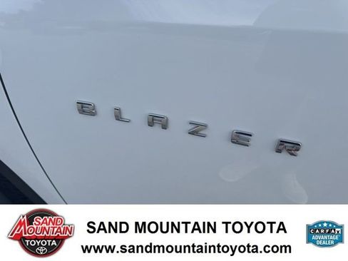 Used 2023 Chevrolet Blazer LT image 9