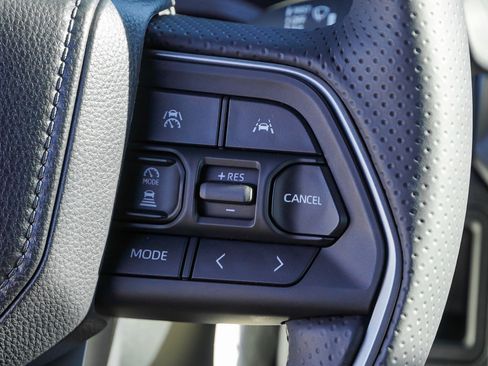 New 2026 Toyota 4Runner SR5 image 33