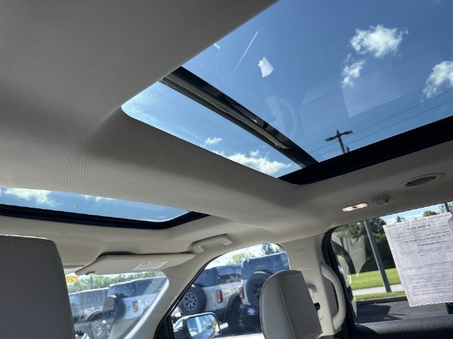Used 2019 Ford Explorer Limited w/ Limited Luxury Package AWD/4WD image 24