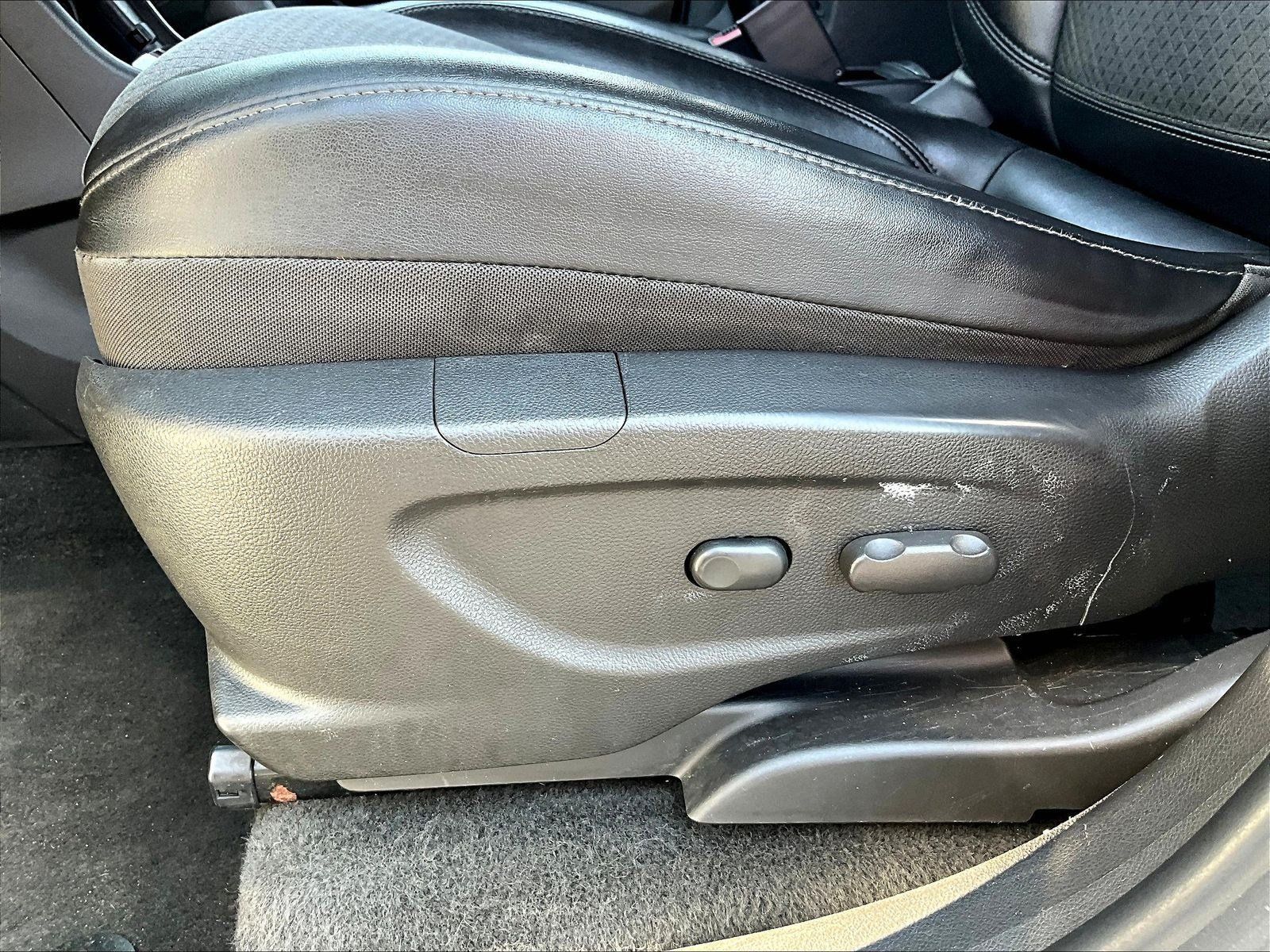 Used 2020 Buick Encore Preferred AWD/4WD image 35