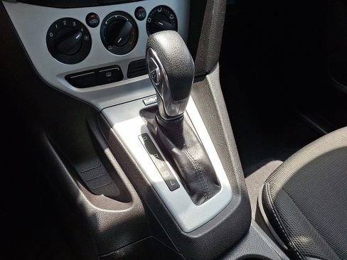 Used 2014 Ford Focus SE image 19