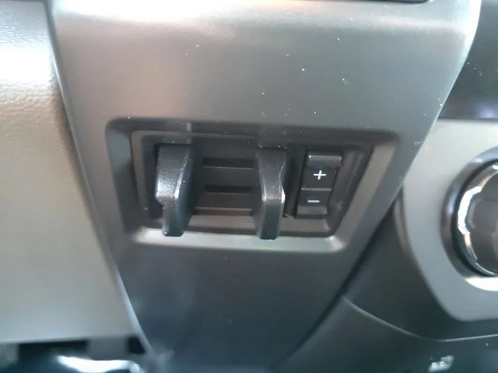 Used 2022 Ford F250 XLT AWD/4WD image 28