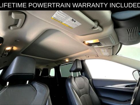 Certified 2025 INFINITI QX60 Luxe image 22