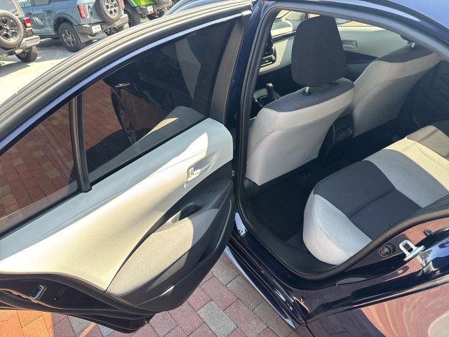 Used 2023 Toyota Corolla LE FWD image 27