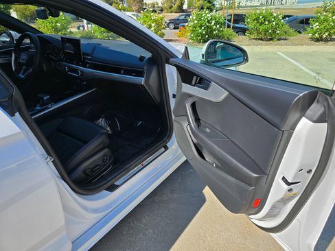 Used 2025 Audi A5 2.0T Premium Plus image 33