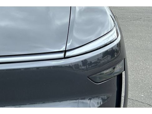 Used 2026 Tesla Model Y Long Range RWD image 19