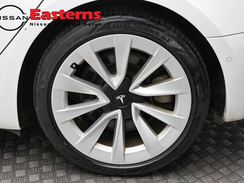 Used 2021 Tesla Model 3 Long Range image 17
