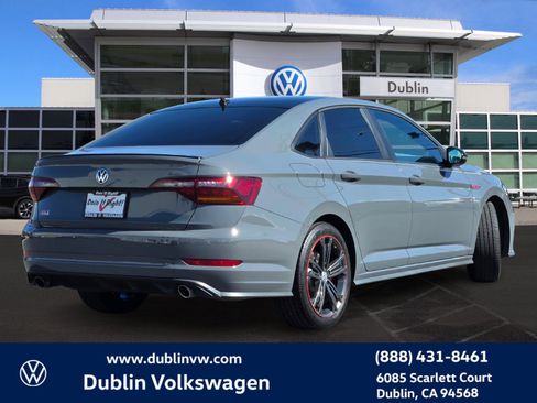Used 2019 Volkswagen Jetta GLI image 4