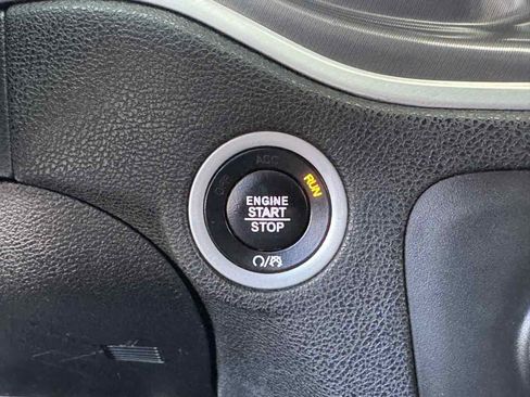 Used 2019 Dodge Charger GT RWD image 30