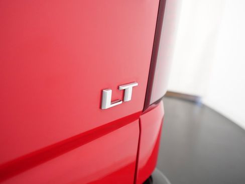 Used 2023 Chevrolet Silverado 1500 LT image 32