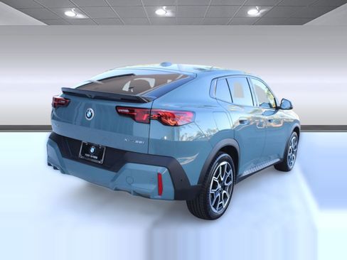 Used 2025 BMW X2 xDrive28i image 9