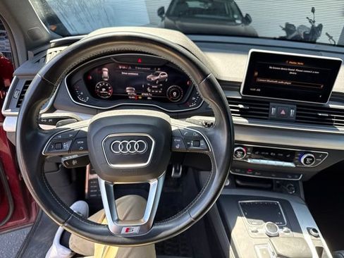 Used 2018 Audi SQ5 Premium Plus w/ Navigation Package AWD/4WD image 6