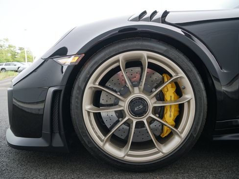 Used 2019 Porsche 911 GT2 RS RWD image 44