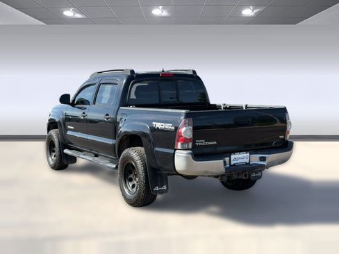 Used 2013 Toyota Tacoma 4x4 Double Cab w/ TRD Off-Road Pkg image 3