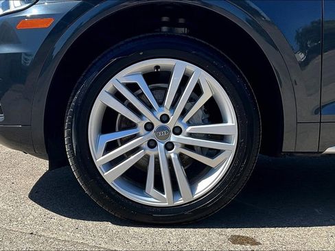 Used 2019 Audi Q5 2.0T Premium Plus w/ Premium Plus Package image 12