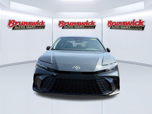 New 2026 Toyota Camry SE image 2
