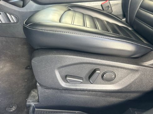 Used 2024 Ford Edge SEL image 13