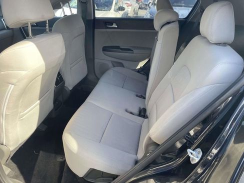 Used 2017 Kia Sportage LX image 21