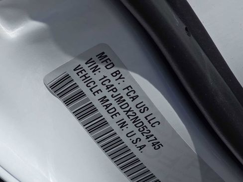 Used 2022 Jeep Cherokee Limited w/ Elite Package image 25