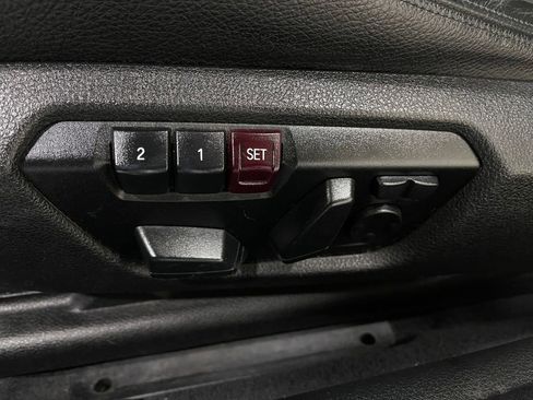 Used 2015 BMW M235i xDrive Coupe image 18